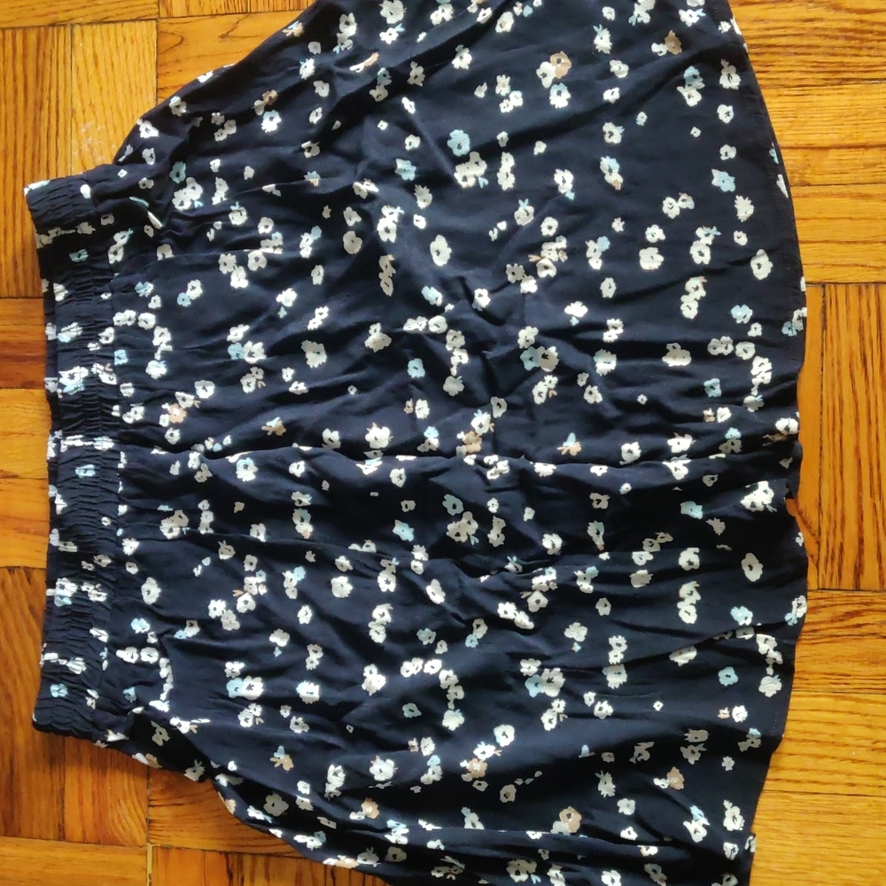 Skater skirt navy floral